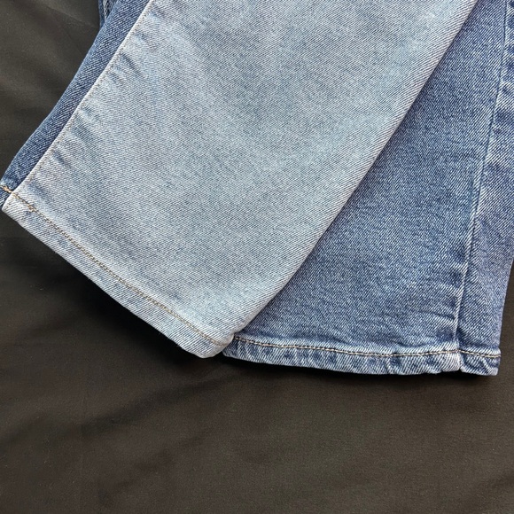 Cello Two-Tone Blue Wide Leg Jeans - Picture 7 of 10